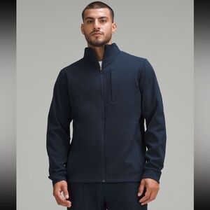 NWT Lululemon Men's SZ M  Sojourn Jacket  Blue TRNV Stretch Quality Activewear